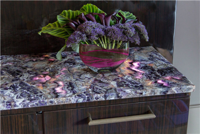 Baggrundsbelyst Kvartsit Vanity
